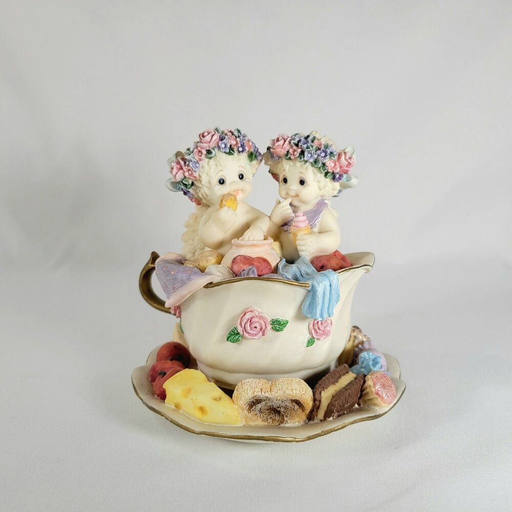 Dreamsicles "My Favorite Things" Teacup Musical Wind Up 11047 Vintage Coquette